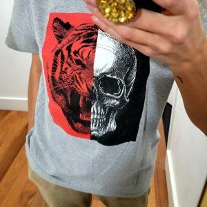 T-shirt new